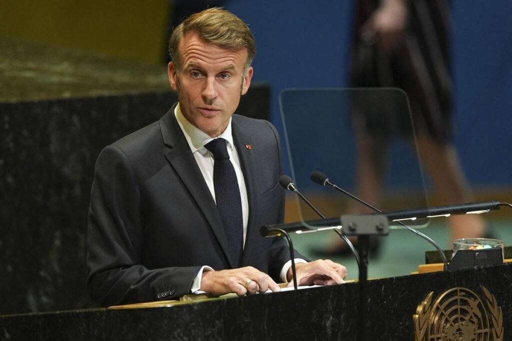 France recognises Palestinian statehood at U.N. meeting to revive peace efforts