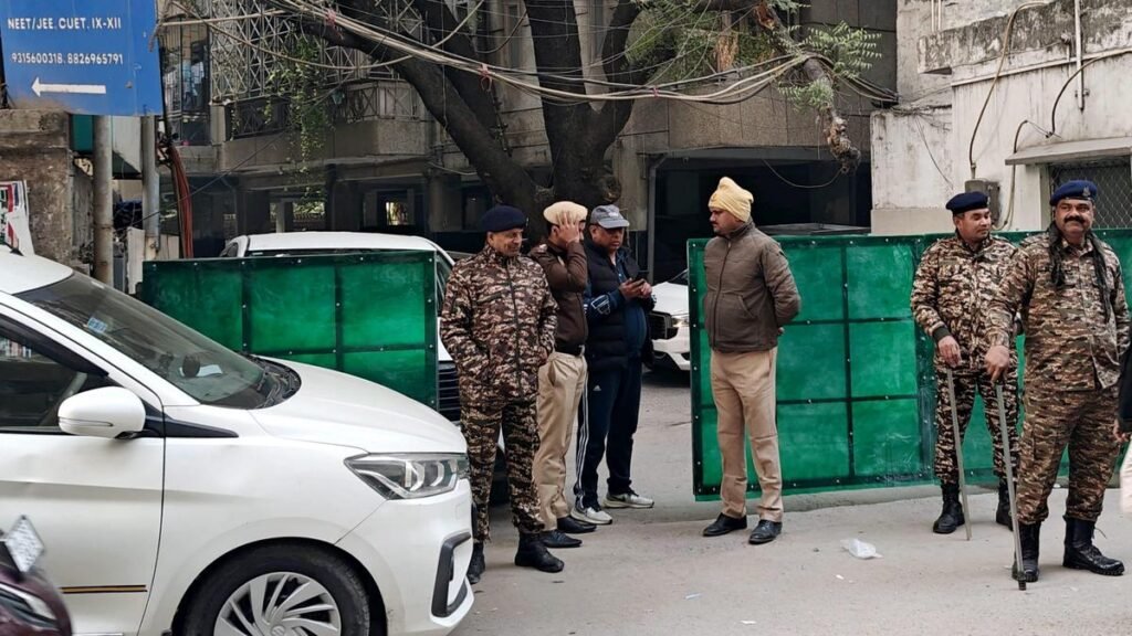 Delhi Car Blast Case: ED Conducts Searches at Faridabad’s Al-Falah University, Linked Persons Officials at the site after Enforcement Directorate (ED) conducts a raid at the Delhi office of Al Falah University in Okhla as part of an investigation into a terror module linked to Faridabad and the recent blast near the Red Fort