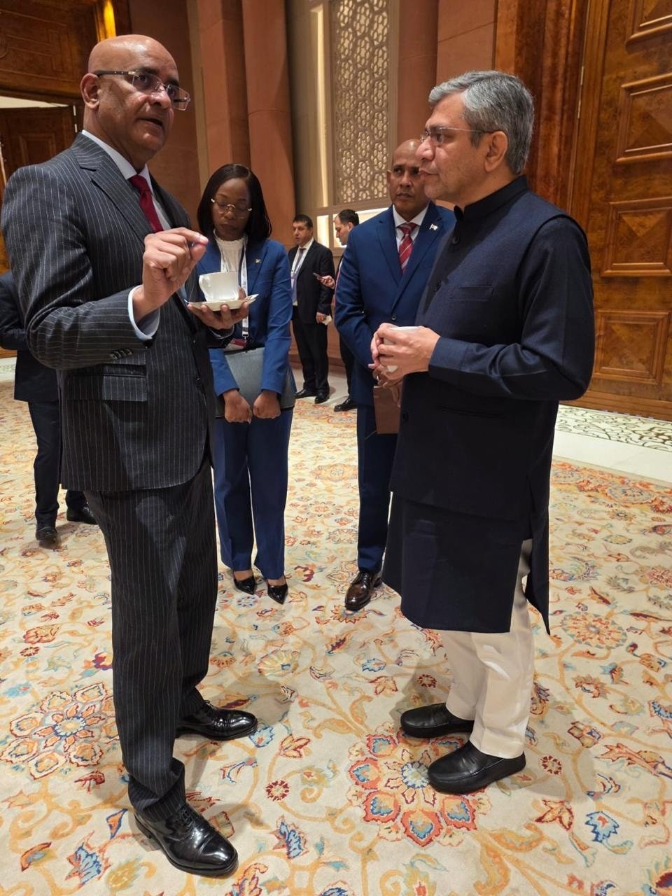 Vice President Hon. Dr. Bharrat Jagdeo in discussion with India’s Minister for Railways, Information & Broadcasting, and Electronics & Information Technology, Ashwini Vaishnaw.