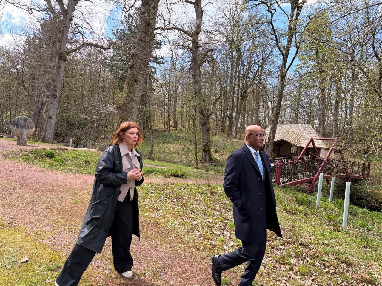 Vice President is briefed on various activities at Dumfries House