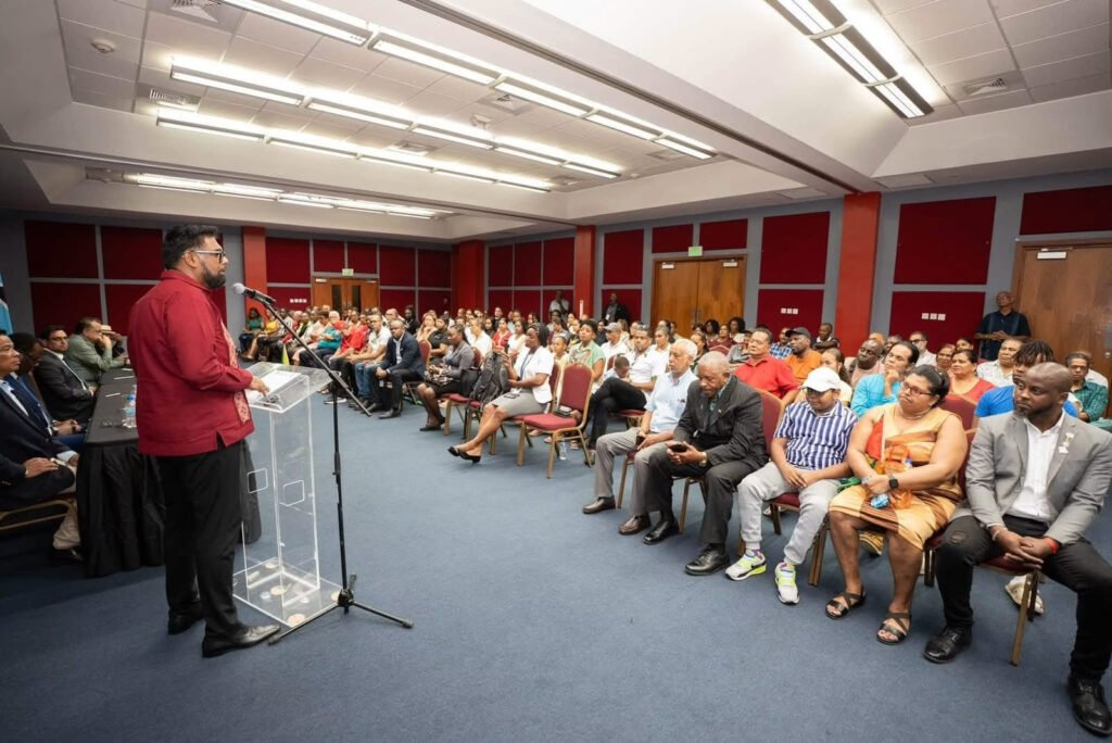 Mobile service centres planned for countries with large Guyanese diaspora – Pres Ali President Dr Mohamed Irfaan Ali addresses members of the Guyanese diaspora in Saint Lucia