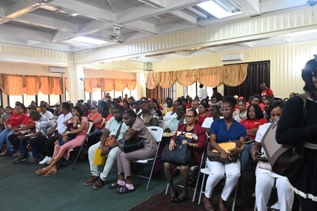 Hundreds attend VP’s public day outreach in Region Ten