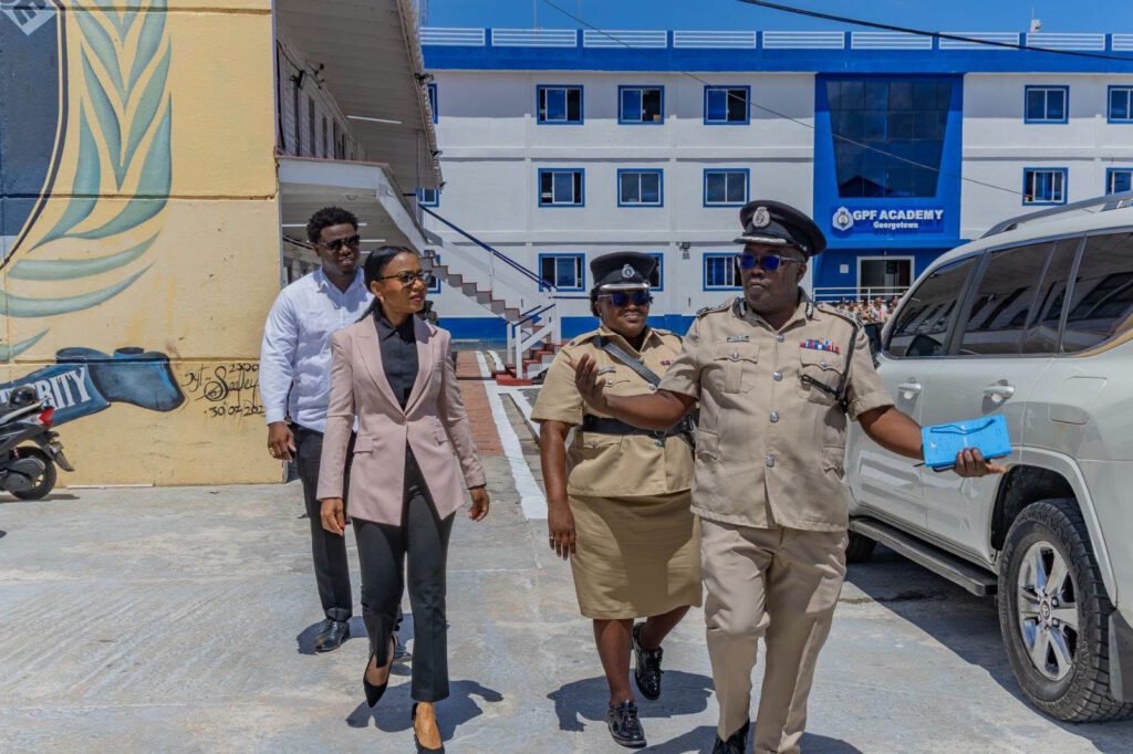 Min Walrond tours GPF Academy, Criminal Record Office, Police Credit Union